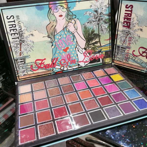 Palette 40 couleurs Beauty Face - Street Fashion - Fall In Love