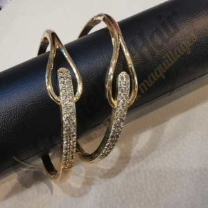 Bracelet doré avec diamants